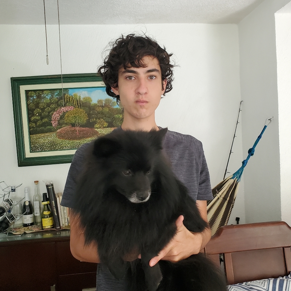 Meet your Posher, Carlos